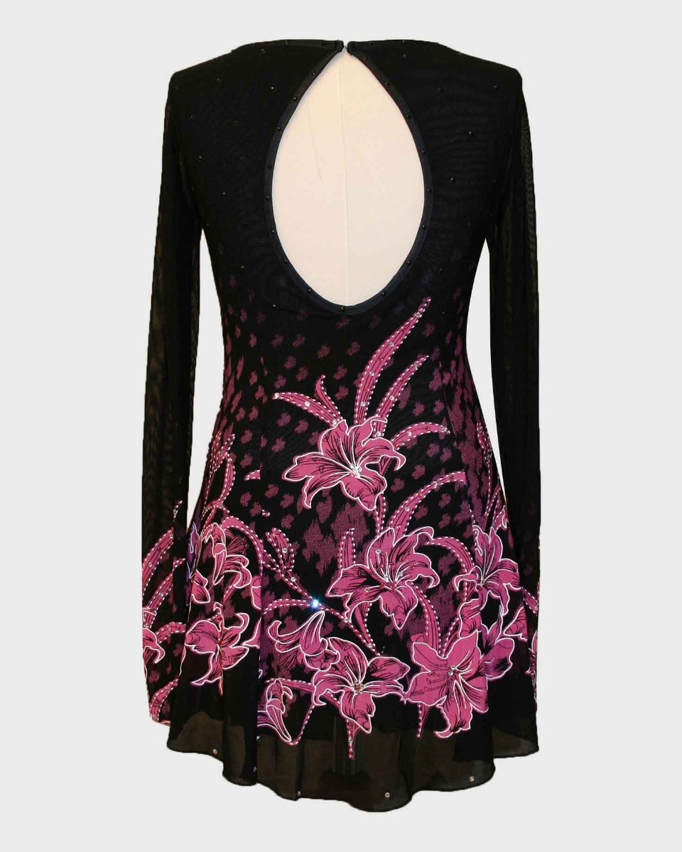 k111.schwarz.h1.jpg k111.schwarz.h1.jpg